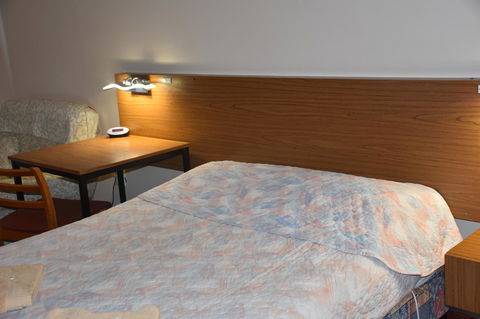 Mount Barker Valley Views Motel & Chalets, Western Australia - Accommodation Guide 43