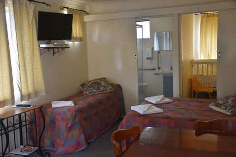 Mount Barker Valley Views Motel & Chalets, Western Australia - Accommodation Guide 40