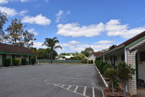 Mount Barker Valley Views Motel & Chalets, Western Australia - Accommodation Guide 12