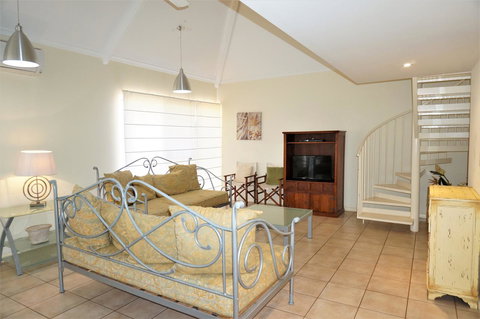 Osprey Holiday Village Unit 110 - Accommodation Guide 4