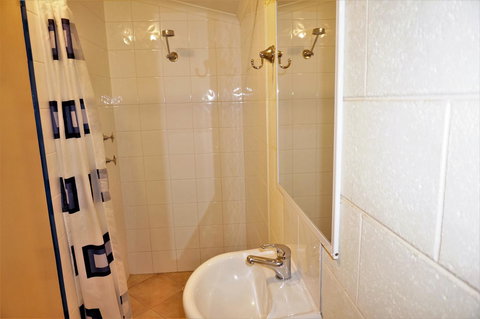 Osprey Holiday Village Unit 110 - Accommodation Guide 19