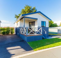 Riverside Cabin Park - Accommodation Asia
