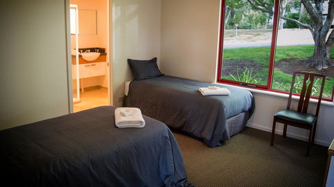 Karri Mia Chalets And Studios - Accommodation Asia 16
