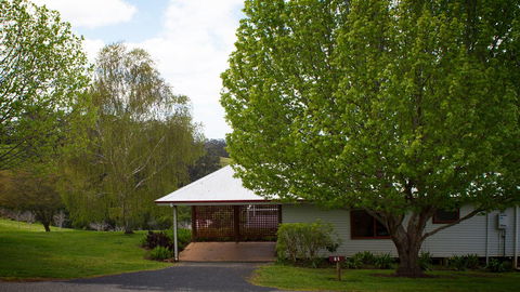 Karri Mia Chalets And Studios - Accommodation Asia 21