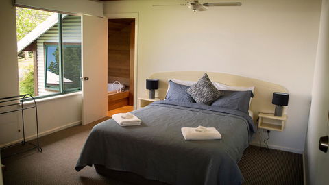 Karri Mia Chalets And Studios - Accommodation Asia 18