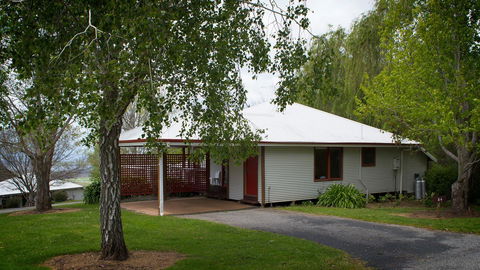 Karri Mia Chalets And Studios - Accommodation Asia 34