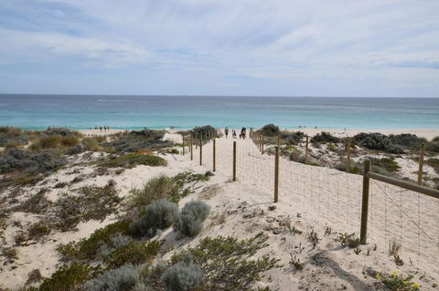 West Beach Lagoon 123 - Location & Views!!! - Accommodation Asia 18