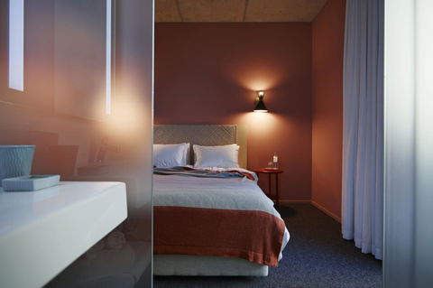 Alex Hotel - Accommodation Guide 16