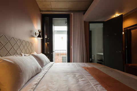 Alex Hotel - Accommodation Guide 37