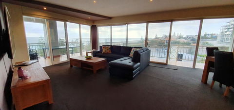 Ocean View-breath Taking Views, Amazing Facilities - Accommodation Asia 11