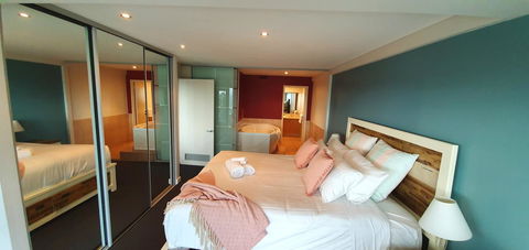 Ocean View-breath Taking Views, Amazing Facilities - Accommodation Asia 5