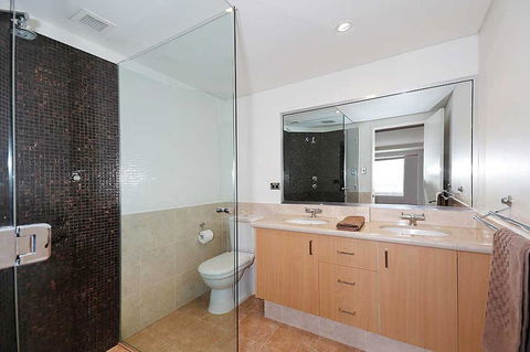 Ocean View-breath Taking Views, Amazing Facilities - Accommodation Asia 18