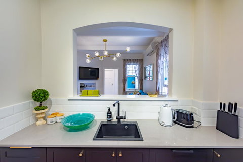 Heritage Townhouse Near Harbour Bridge - Accommodation Asia 13