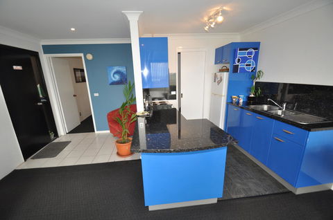 Beachfront Apartments - Accommodation Asia 7