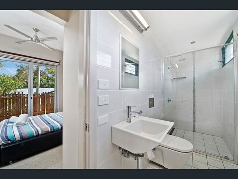 Crescent Head Spa Villa - Accommodation Asia 5