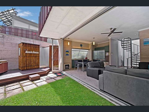 Crescent Head Spa Villa - Accommodation Asia 10
