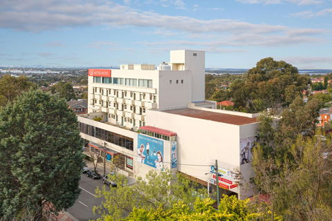 Metro Hotel Miranda - Accommodation Asia 1