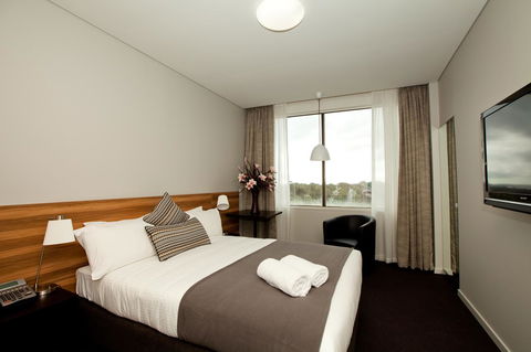 Metro Hotel Miranda - Accommodation Asia 13