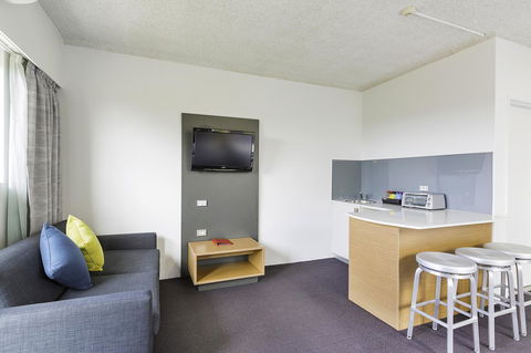 Metro Hotel Miranda - Accommodation Asia 7
