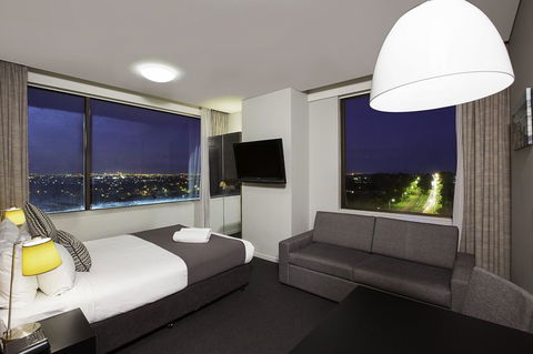 Metro Hotel Miranda - Accommodation Asia 9