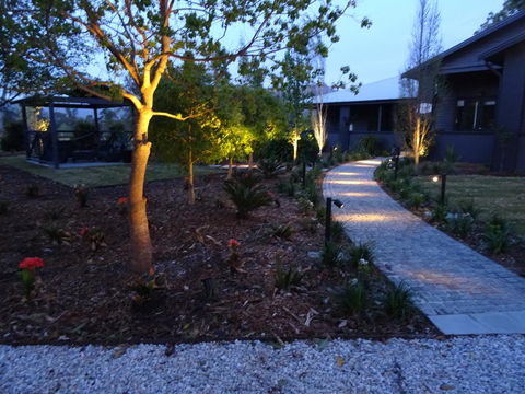 Romanz In The Valley (Luxury B&B) - Accommodation Asia 24