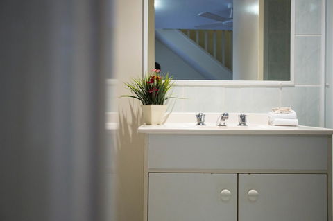 Byron Central Apartments - Accommodation Guide 2