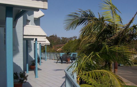 Breakers Apartments - Accommodation Asia 14