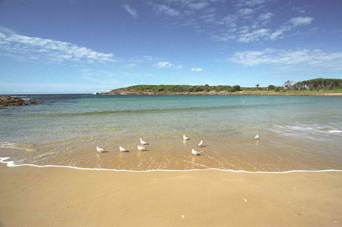 On The Beach Getaway - Accommodation Asia 12