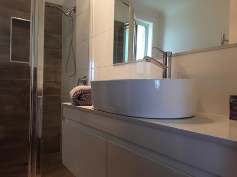 Narooma Golfers Lodge - Accommodation Asia 24