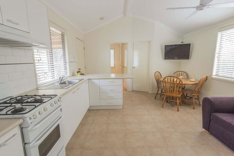 The Palms At Avoca - Accommodation Asia 44