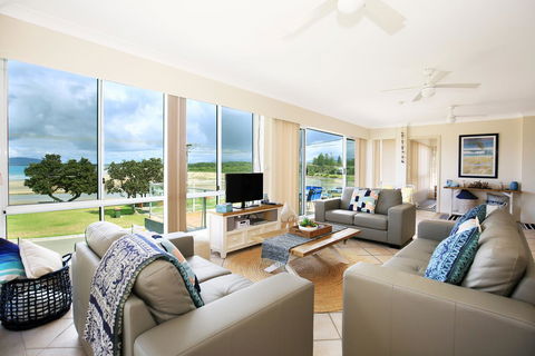 The Rotunda, Gerroa - Accommodation Asia 7
