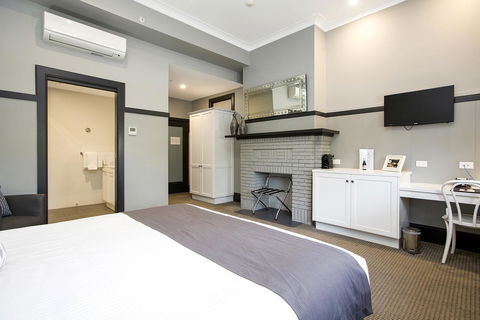 CH Boutique Hotel & Apartments, Ascend Hotel Collection - Accommodation Asia 21
