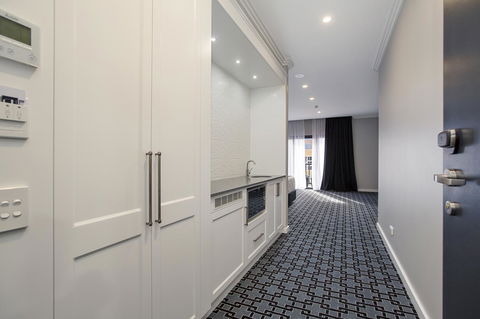 CH Boutique Hotel & Apartments, Ascend Hotel Collection - Accommodation Asia 6