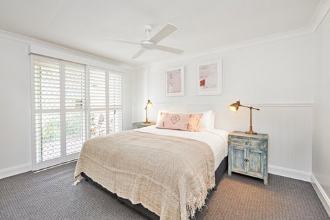 The Lord Byron - Accommodation Guide 14