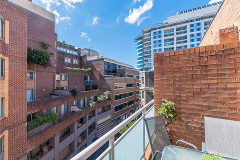 Apartments In Pyrmont - Accommodation Asia 20
