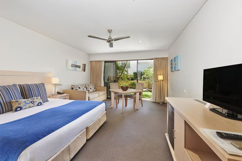 Waves Byron Bay - Accommodation Guide 2
