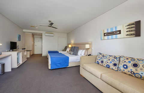 Waves Byron Bay - Accommodation Guide 24