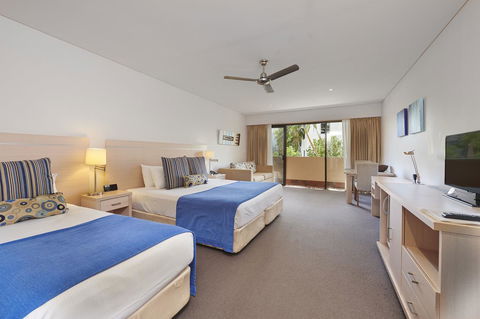 Waves Byron Bay - Accommodation Guide 25