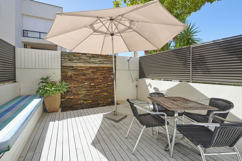Waves Byron Bay - Accommodation Guide 38