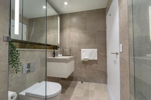 High Rise Apt In Heart Of Sydney Wt Harbour View - Accommodation Asia 15