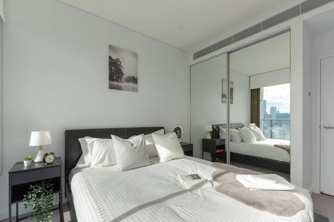 High Rise Apt In Heart Of Sydney Wt Harbour View - Accommodation Asia 7