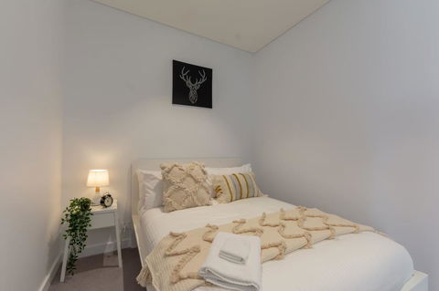High Rise Apt In Heart Of Sydney Wt Harbour View - Accommodation Asia 21