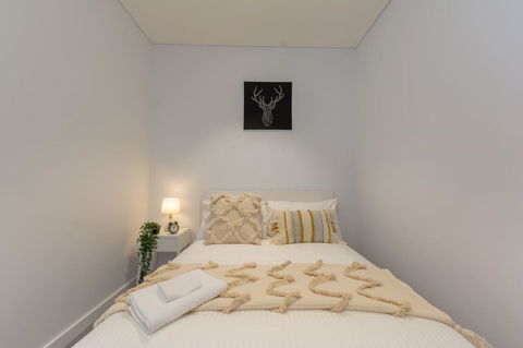 High Rise Apt In Heart Of Sydney Wt Harbour View - Accommodation Asia 14