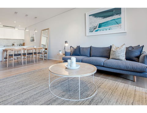 Oceanside Elegance At Superb Home Steps From Sand - Accommodation Asia 4