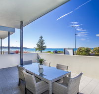 Beachfront Apartment Unit 2 - Accommodation Asia