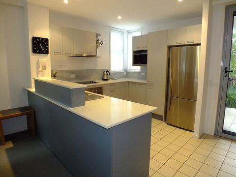 Pacific Marina Apartments - Accommodation Asia 15