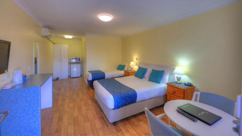 Pelican Motor Inn - Accommodation Guide 5