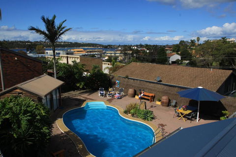 Pelican Motor Inn - Accommodation Guide 11