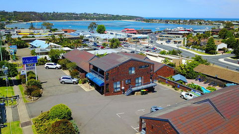Pelican Motor Inn - Accommodation Guide 22
