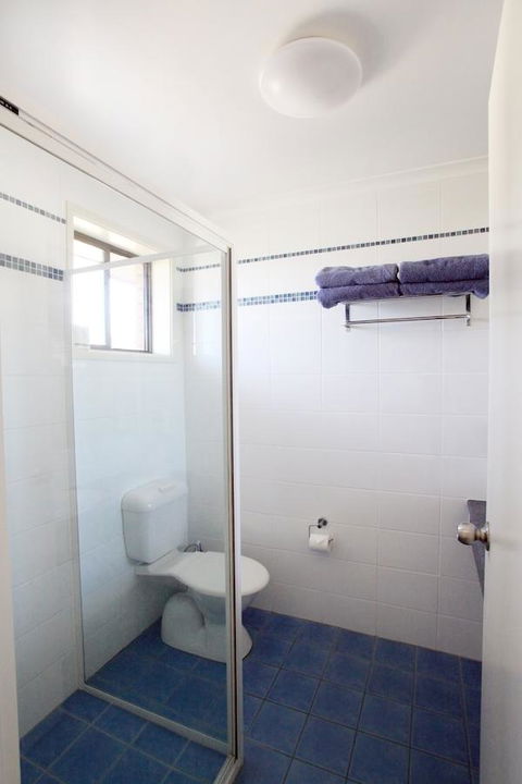 Pelican Motor Inn - Accommodation Guide 35